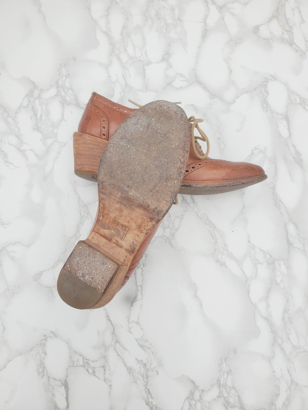 Frye Maggie Brown Leather Wingtip Heeled Oxfords - Size 7.5 - Picture 13 of 16